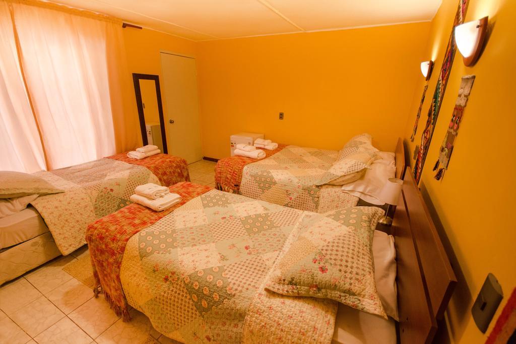 サン・ペドロ・デ・アタカマ オスタル キルスキールホステル 部屋 写真